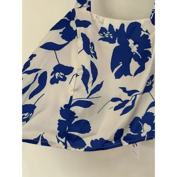 NWT Petal And Pup White Blue Floral Satin Crop Top Women’s Size Small - Picture 4 of 6